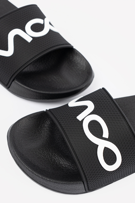 msuud plätud koos pealdisega