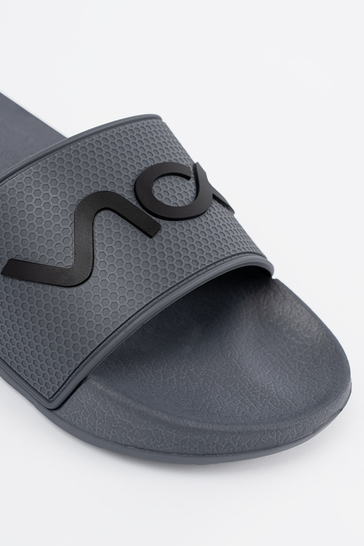 Halli värvi plätud koos pealdisega