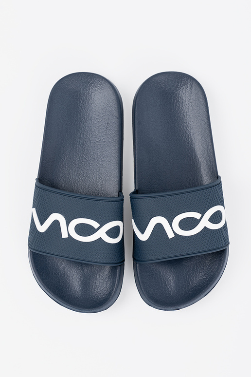 tumesinist värvi plätud koos pealdisega