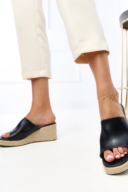 Mustad espadrillid platvormsussid... Mustad espadrillid platvormsussid...