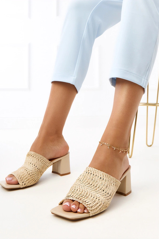 Liivavärvi kontsakingad sussid Gamboa Liivavärvi kontsakingad sussid Gamboa