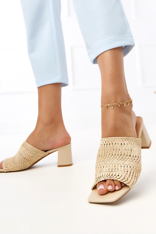 Liivavärvi kontsakingad sussid Gamboa Liivavärvi kontsakingad sussid Gamboa