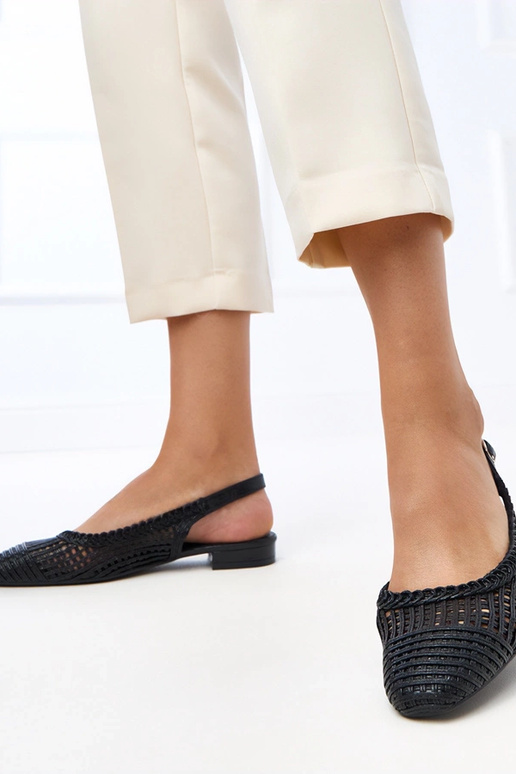 Mustad avatud kannaga baleriinad Eve