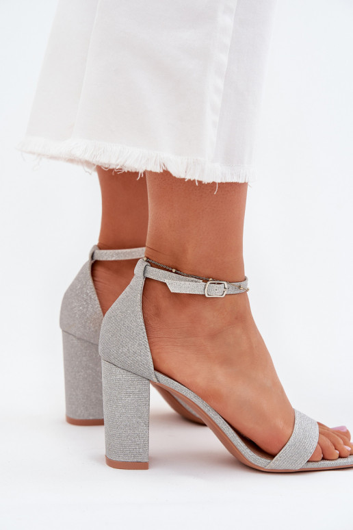 läikiv Pealistesandaalid Hõbedat värvi Kavina läikiv Pealistesandaalid Hõbedat värvi Kavina