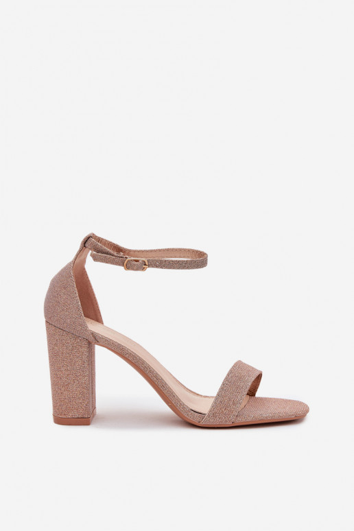 läikiv Pealistesandaalid Kuldset värvi Kavina