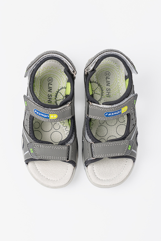 Halli värvi kingad poisilik