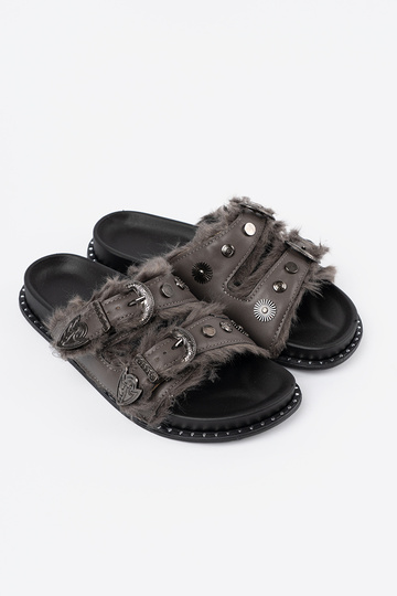 Halli värvi plätud karusnahaga i ćsisseiekami