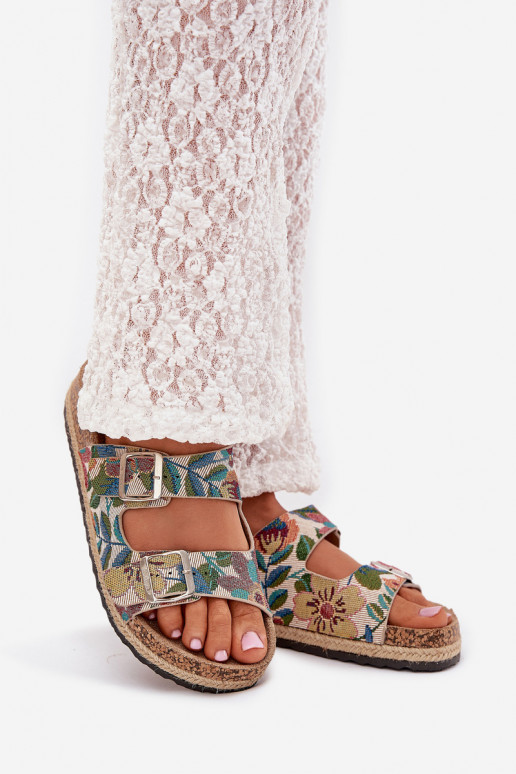 Mustriline naiste plätud Korkosissea platvormil neetide ja pandlaga Lee Cooper LCIN-25-35-3480L Mitmevärvilised