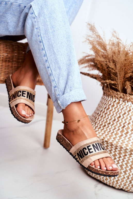 Plätud  säravate kristallidega beeži värvi Be Nice