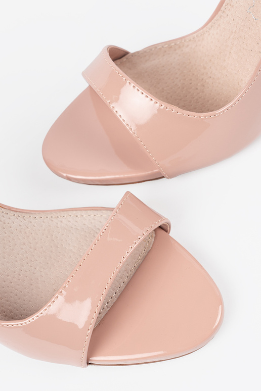 Laque poolsaapad open toe