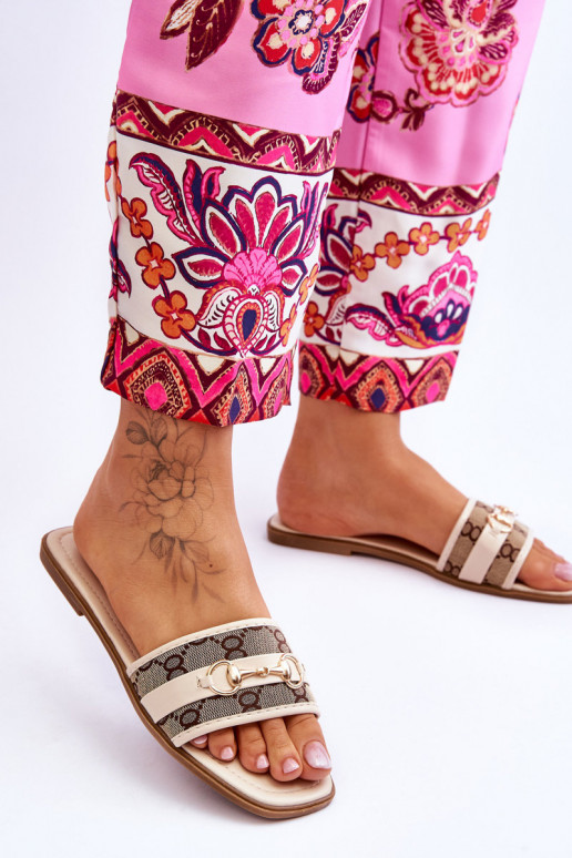 Klassikalise mudeli lamedad sandaalid beeži värvi Sellel onrlene