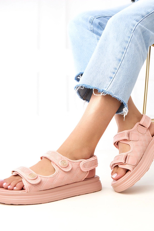 Roosad sandaalid reguleeritavate... Roosad sandaalid reguleeritavate...