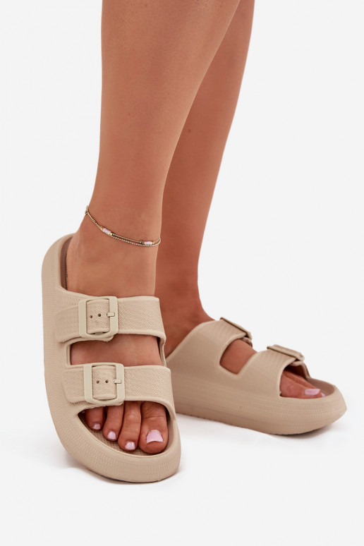 Kerged rannaplätud naiste plätud neetide ja pandlaga Vinceza 76056 beeži värvi