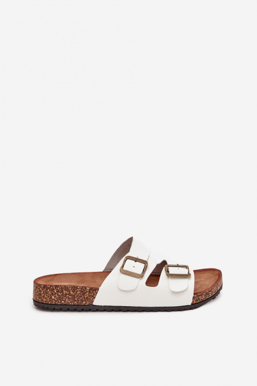 Pealiste omad Sussid Korkosissea platvormil neetide ja pandlaga valget värvi Vesina