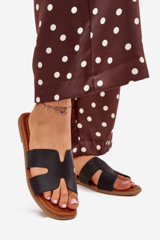 Sussid Pealiste korter Väljalõigetega msuud Salyra Sussid Pealiste korter Väljalõigetega msuud Salyra