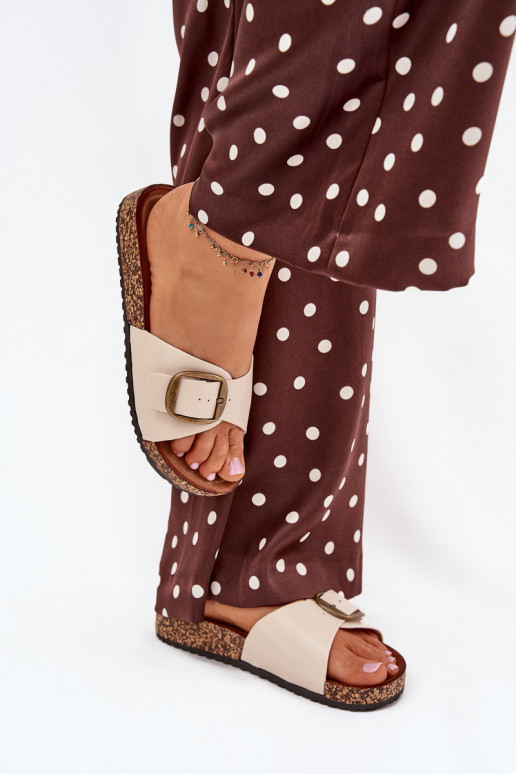 naiste plätud Korkosissea platvormil neetide ja pandlaga beeži värvi Vianara