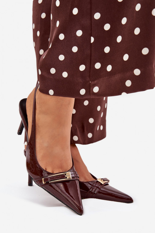 Laque Kingad kõrge jämeda kontsaga Kuldse pandlaga Czekoladosissee Vivae