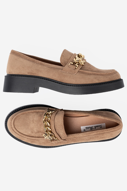 beeži värvi mokassiinid z kuldnem łańcuchem.