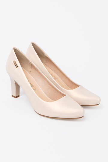 Kingad beež kõrge kontsaga Sergio Leone