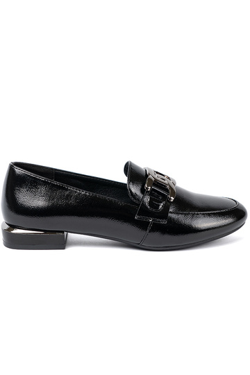 Laque mokassiinid dekoratiivse pandlaga Sergio Leone 2