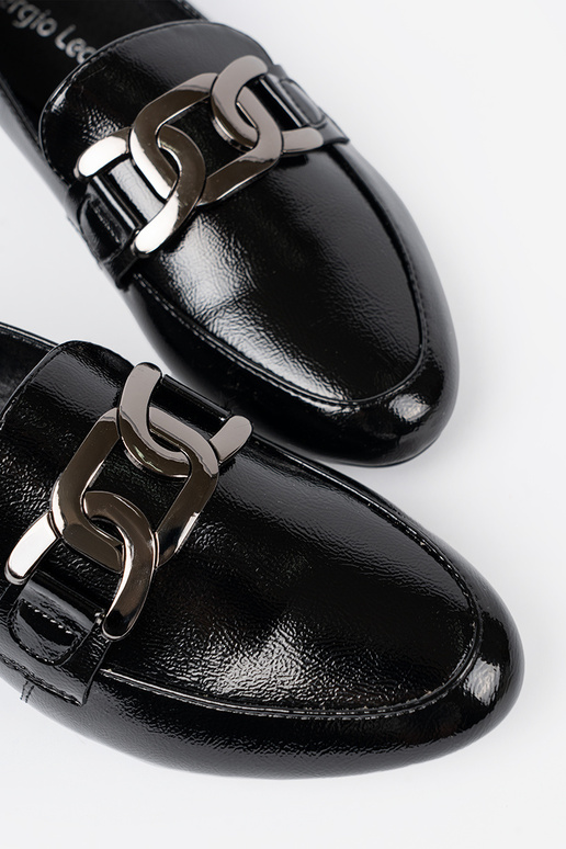 Laque mokassiinid dekoratiivse pandlaga Sergio Leone