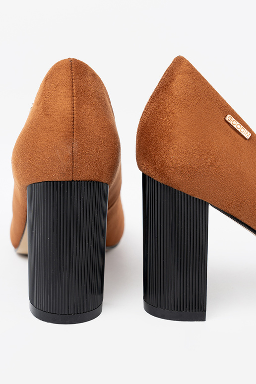 pruunid värvi poolsaapad msuul pulgal