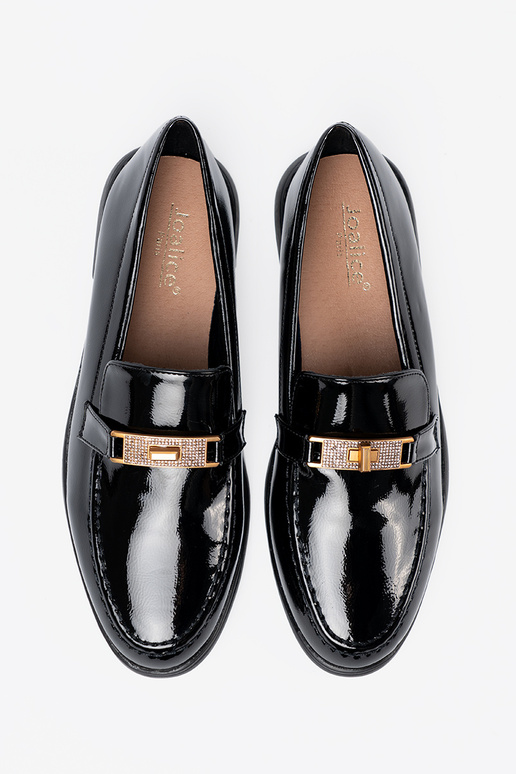 Elegantsed lakitud mokassiinid z złotą ozdobą Elegantsed lakitud mokassiinid z złotą ozdobą