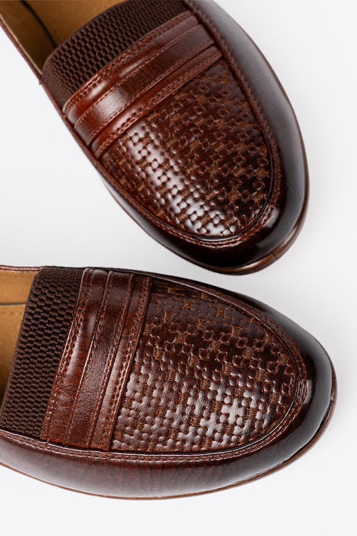 Pealiste saapad slip-on z fakturosisseanym noskiem Pealiste saapad slip-on z fakturosisseanym noskiem
