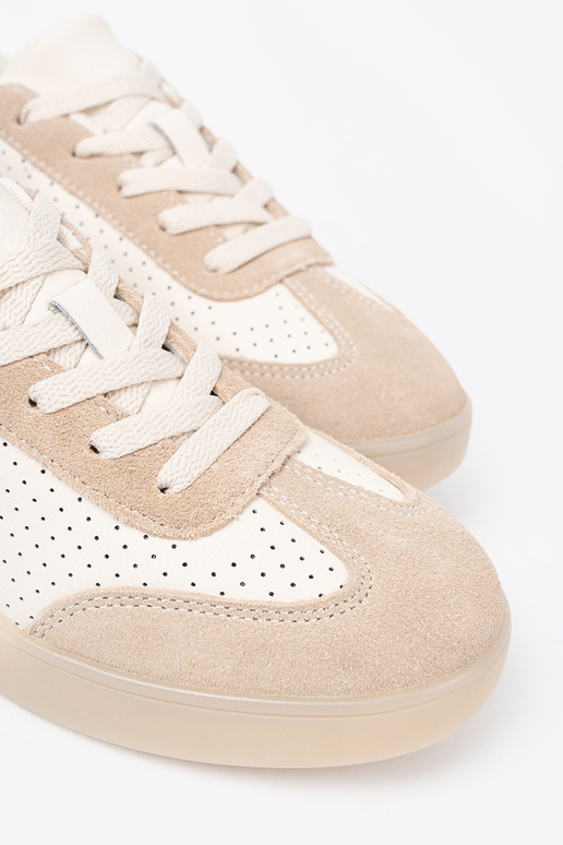 Moekad vabaajajalatsid ažuurne eredaltbeež