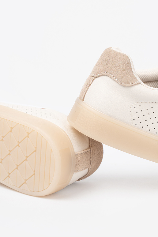 Moekad vabaajajalatsid ažuurne eredaltbeež