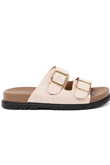 Plätud eredaltbeež z zamszosisseym sisseykończeniem 2