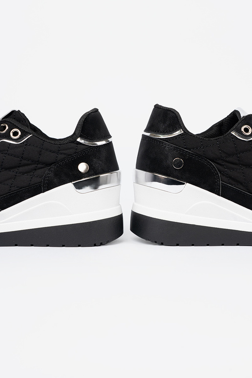 msuud Tossud mudeli kingad kiilu peal