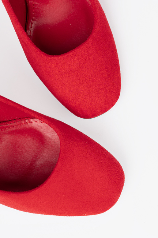 Klassikalise mudeli Punane poolsaapad z zaokrąglonym noskiem