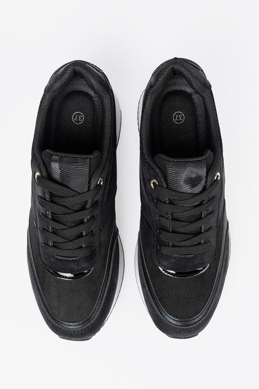 Nosisseoczesne Msuud Pealiste kingad z połyskującymi sissestasissekami