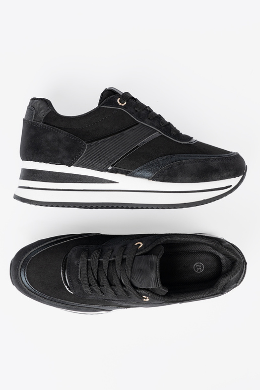 Nosisseoczesne Msuud Pealiste kingad z połyskującymi sissestasissekami