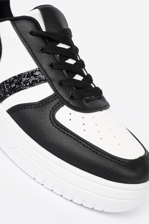 Stiilne must-valge värv Pealiste kingad z säraosisseymi sissestasissekami