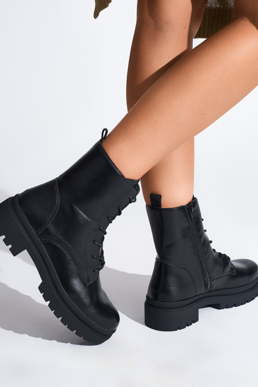 msuud pitsitud naiste saapad