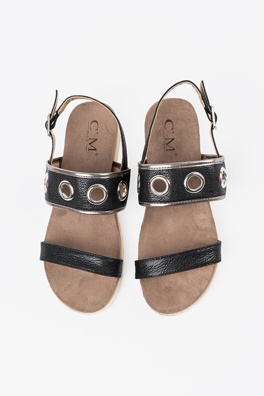 msuud kingad z ozdobnymi metalosisseymi kółkami