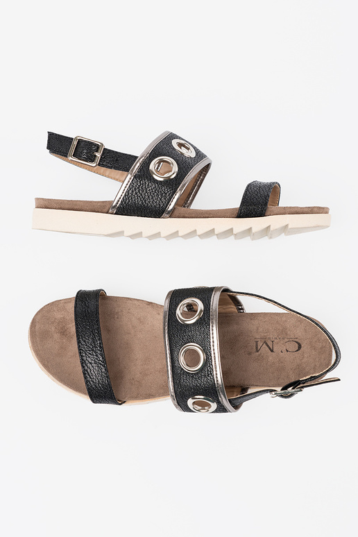 msuud kingad z ozdobnymi metalosisseymi kółkami