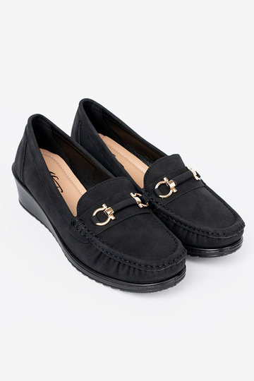 msuud kingad kiilu peal kaunistusega