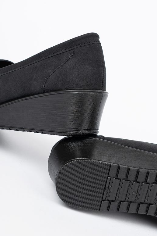 msuud kingad kiilu peal kaunistusega