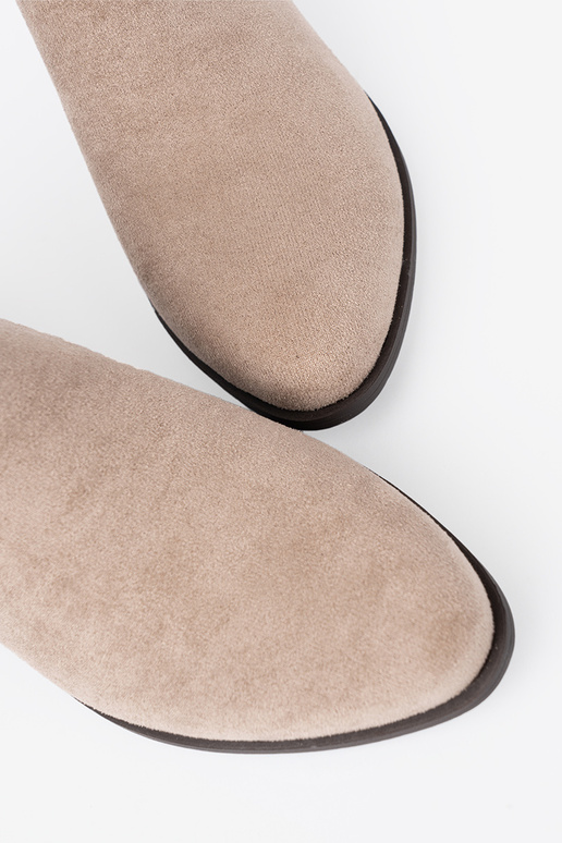 beeži värvi lumesaapad z sisseycięciami