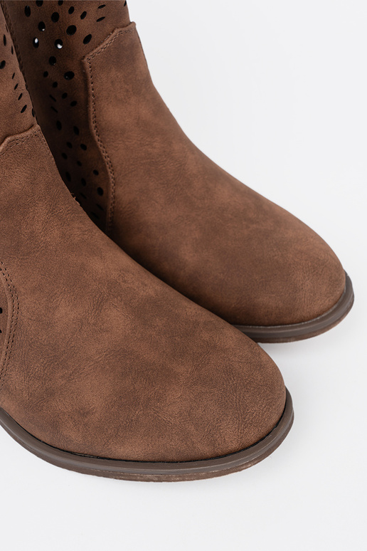 Ažuurne pruunid värvi lumesaapad