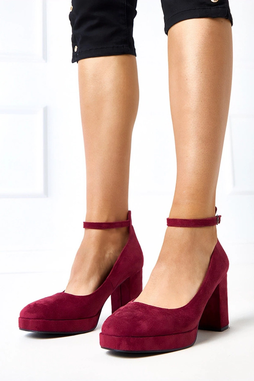 Bordo värvi kingad massiivse kontsaga...