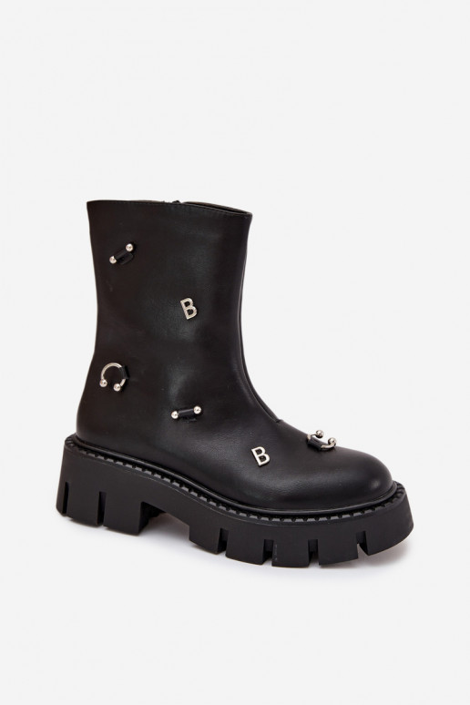 voodriga Pealiste poolsaapad Lossi juurde Kaunistustega msuud Thavira