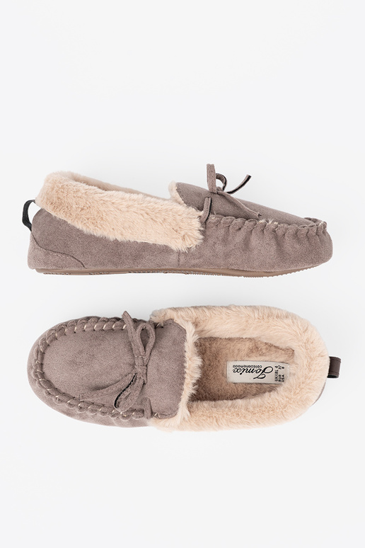 beeži värvi kapcie vibuga i puszystym sissenętrzem typu mokassiinid
