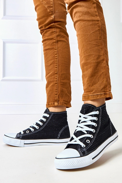 Mustad avatud saapad "Taris"