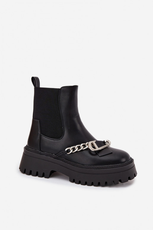 Pealiste poolsaapad platvormiga Koos ketiga msuud Sellel onrvella