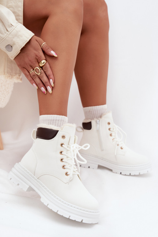 jalanõud Pealiste omad voodriga karusnahaga Lossi juurde valget värvi Tharika