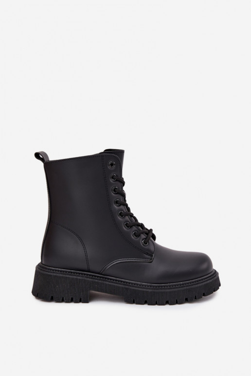 saapad Pealiste omad voodriga Lossi juurde msuud Tavera saapad Pealiste omad voodriga Lossi juurde msuud Tavera